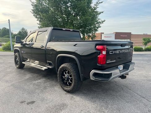 Used 2021 Chevrolet Silverado 2500 LT w/ All Star Edition AWD/4WD image 4