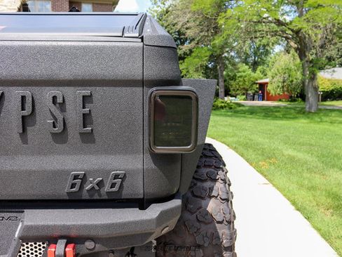 Used 2025 Jeep Gladiator Sport AWD/4WD image 91