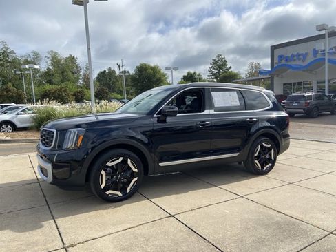 Used 2025 Kia Telluride S FWD image 8