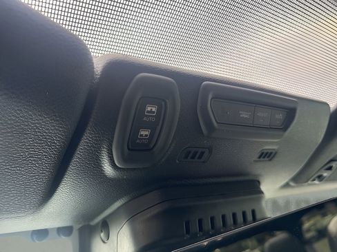 Used 2022 Jeep Wrangler Unlimited Rubicon w/ Steel Bumper Group image 11