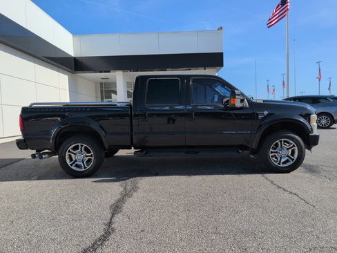 Used 2010 Ford F250 Harley-Davidson image 9