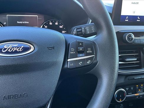 Used 2022 Ford Escape SE image 19