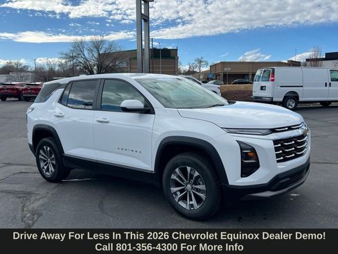 Used 2026 Chevrolet Equinox LT AWD/4WD image 3