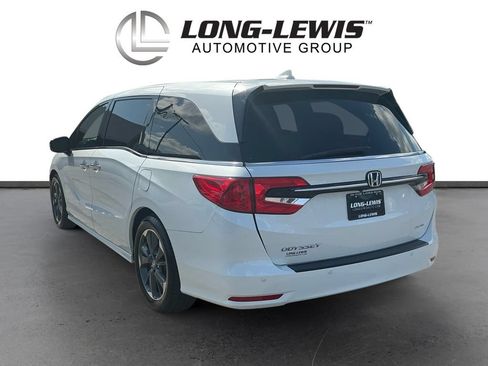 Used 2022 Honda Odyssey Elite image 4
