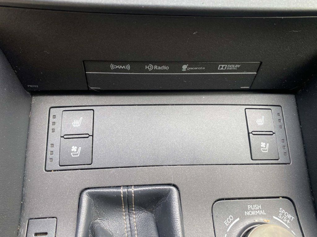 Used 2016 Lexus RC 200t RWD image 26