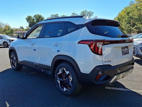 New 2026 Kia Seltos S image 3