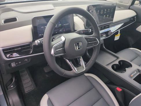 New 2026 Honda Prologue Touring image 3