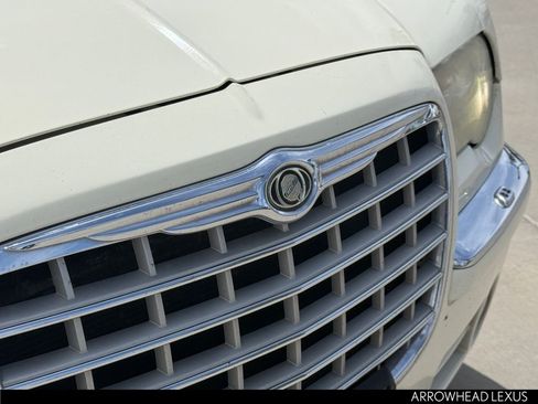 Used 2005 Chrysler 300 C w/ Protection Group II image 27