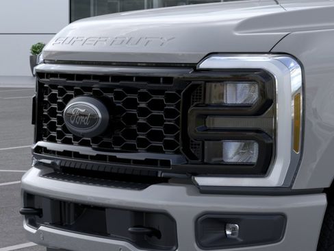New 2026 Ford F250 Lariat w/ Black Appearance Package AWD/4WD image 43