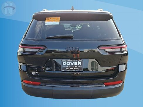 Certified 2025 Jeep Grand Cherokee L Altitude AWD/4WD image 15