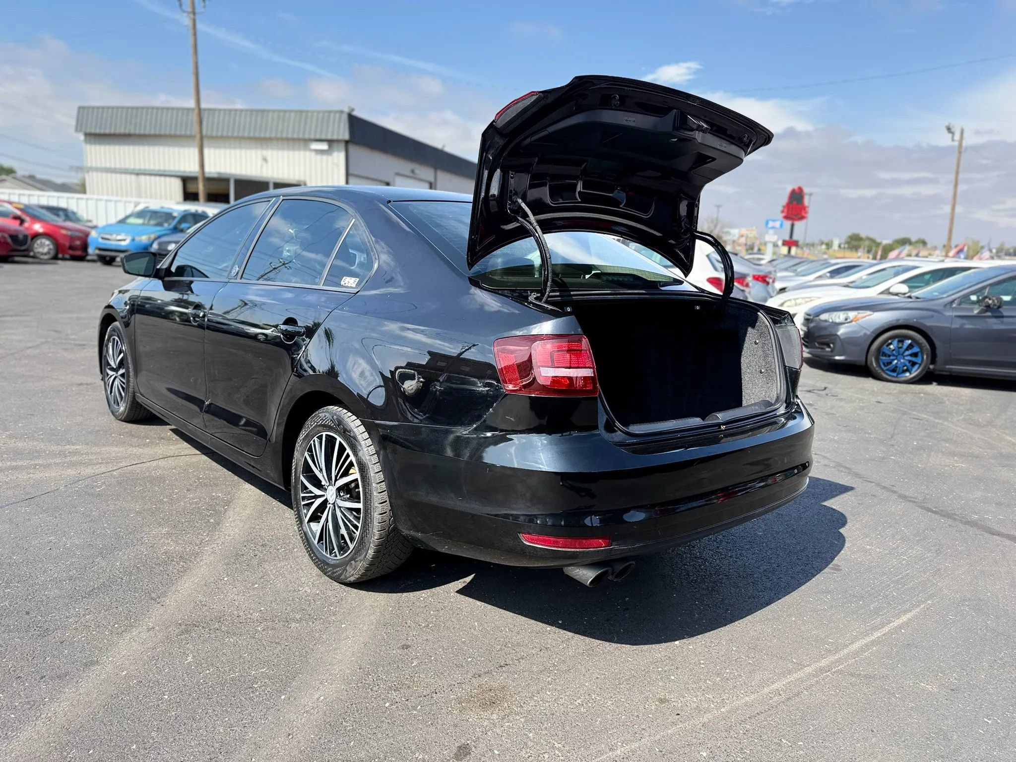Used 2018 Volkswagen Jetta Wolfsburg Edition FWD image 37