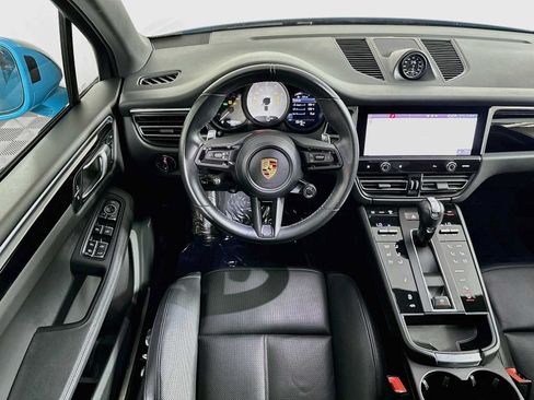 Certified 2023 Porsche Macan S w/ Premium Package Plus AWD/4WD image 24
