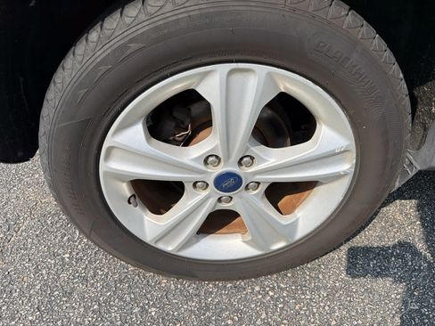 Used 2015 Ford Escape SE w/ Equipment Group 201A FWD image 28