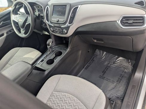 Used 2022 Chevrolet Equinox LT image 28