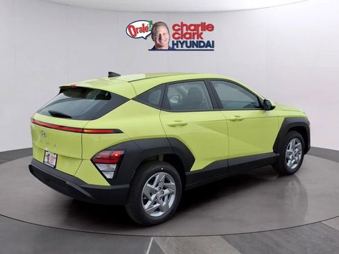 New 2026 Hyundai Kona SE FWD image 5