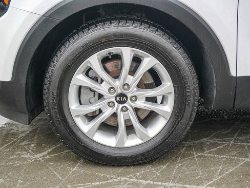 Used 2021 Kia Telluride LX image 5