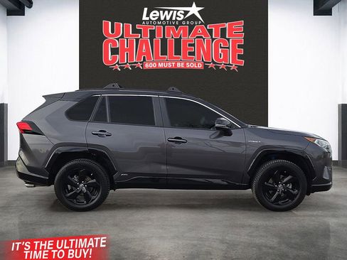 Used 2019 Toyota RAV4 XSE image 5