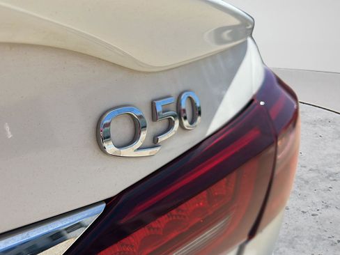 Used 2019 INFINITI Q50 Luxe w/ Cargo Package (L96) RWD image 26