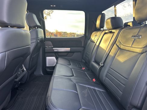 Used 2025 Ford F450 Platinum image 26