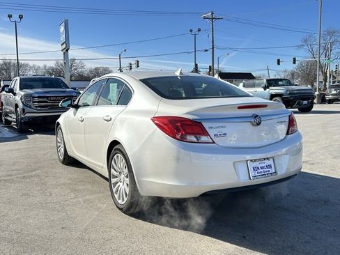 Used 2012 Buick Regal Leather image 7