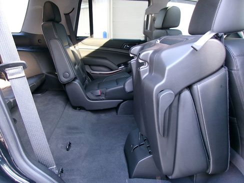 Used 2019 GMC Yukon SLT w/ Open Road Package image 12