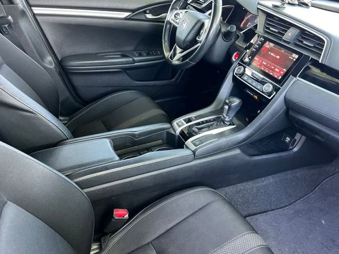 Used 2019 Honda Civic Sport image 17