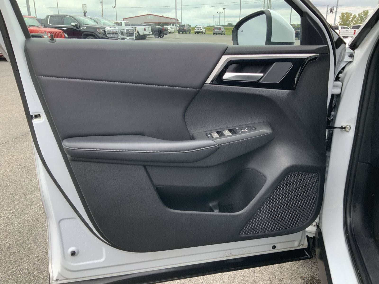 Used 2024 Mitsubishi Outlander SE AWD/4WD image 20