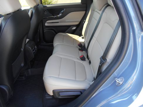 Used 2025 Lincoln Corsair Grand Touring w/ Equipment Group 302A AWD/4WD image 9