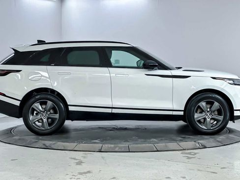 Used 2025 Land Rover Range Rover Velar Dynamic SE image 8