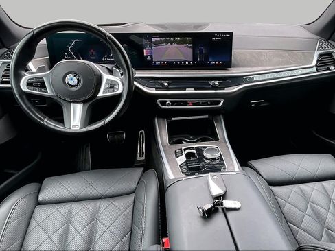 Certified 2025 BMW X5 xDrive40i w/ M Sport Package AWD/4WD image 15