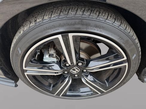 Used 2023 Honda Accord Sport image 9