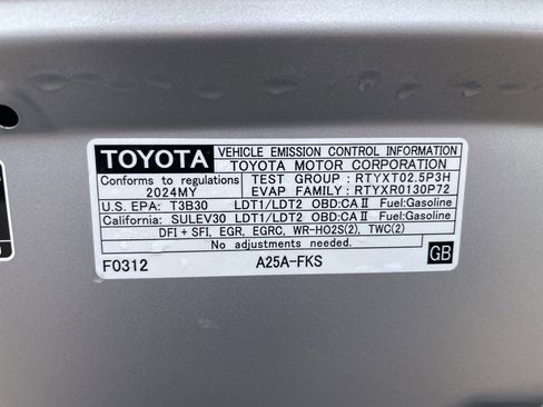 Used 2024 Toyota RAV4 XLE image 38