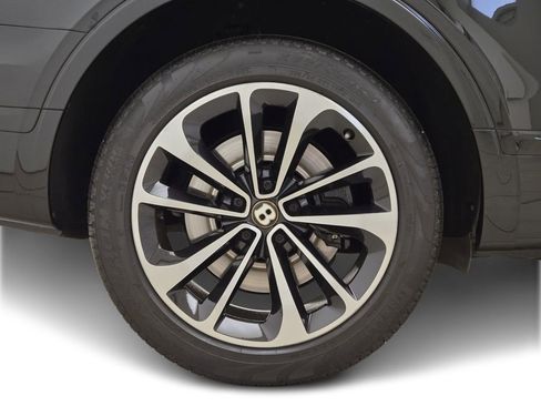 Used 2019 Bentley Bentayga image 12