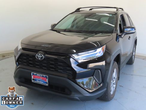 Used 2023 Toyota RAV4 XLE image 8