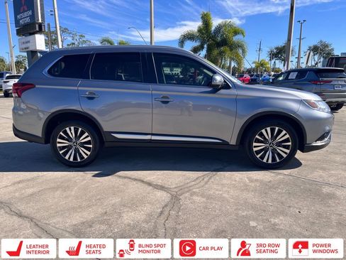 Used 2019 Mitsubishi Outlander SEL image 2