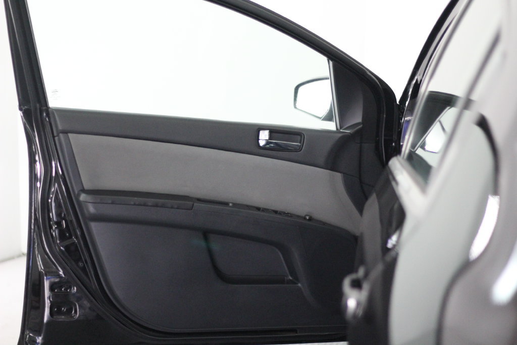 Used 2012 Nissan Sentra 2.0 SR w/ Special Edition Pkg FWD image 42