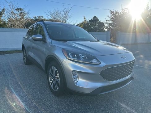 Used 2021 Ford Escape SEL image 3