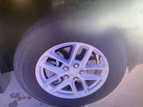 Used 2024 Jeep Grand Cherokee L Laredo w/ Luxury Tech Group I image 11