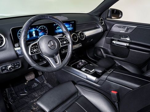 Used 2020 Mercedes-Benz GLB 250 4MATIC image 19