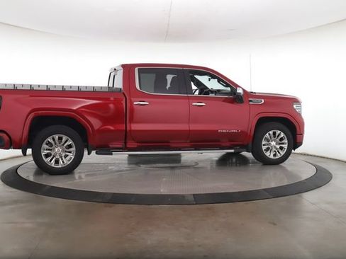 Used 2023 GMC Sierra 1500 Denali w/ Technology Package AWD/4WD image 6