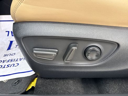 Used 2024 Toyota RAV4 Limited image 14