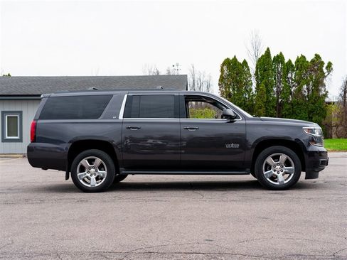 Used 2017 Chevrolet Suburban LT AWD/4WD image 4