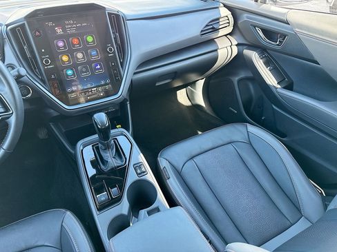 Certified 2025 Subaru Crosstrek 2.5i Limited image 33