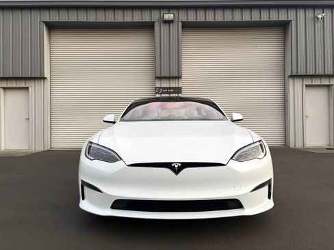 Used 2023 Tesla Model S Standard Range image 5
