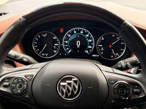 Used 2019 Buick Enclave Avenir FWD image 15