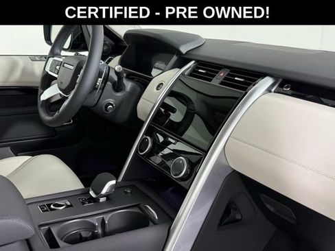 Certified 2025 Land Rover Discovery S AWD/4WD image 27