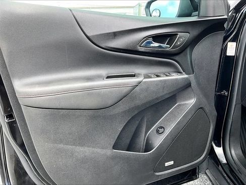 Used 2023 Chevrolet Equinox RS w/ RS Leather Package FWD image 9