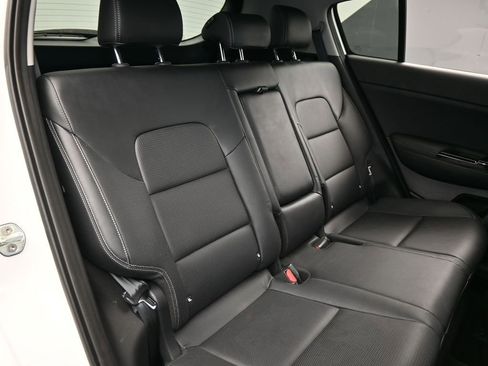 Used 2021 Kia Sportage EX w/ EX Technology Package image 44