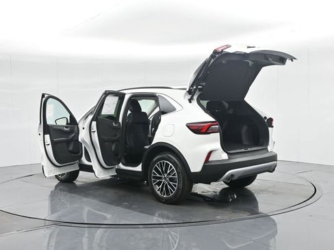 New 2025 Ford Escape SE image 36