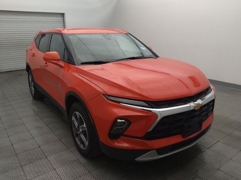 Used 2025 Chevrolet Blazer LT AWD/4WD image 13